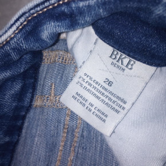 BKE Women's Straight Leg Jeans in Blue - Picture 2 of 4